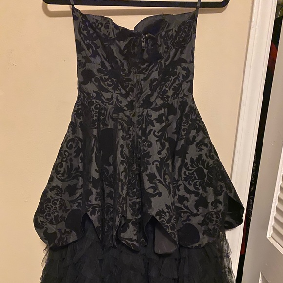 Hell Bunny Limited Edition Dress - Picture 2 of 4